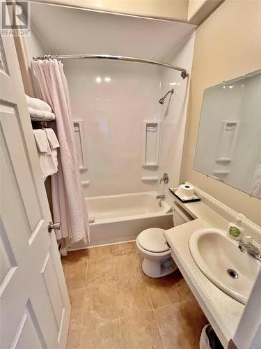 11 Main Street, St.Brides, NL - Indoor Photo Showing Bathroom