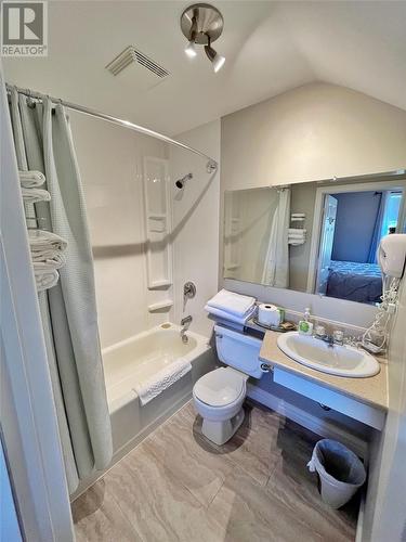 11 Main Street, St.Brides, NL - Indoor Photo Showing Bathroom
