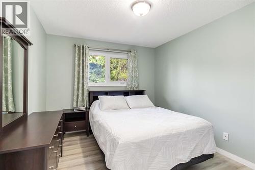 129 Ermine Crescent, Fort Mcmurray, AB - Indoor Photo Showing Bedroom