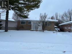 12 MENDIP CRESCENT  London South (South Y), ON N6E 1H1