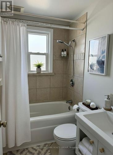Unit # 3 -  Bathroom - 55 Ivy Crescent, Ottawa, ON - Indoor Photo Showing Bathroom