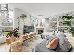 205 189 NATIONAL AVENUE  Vancouver, BC V6A 4L8