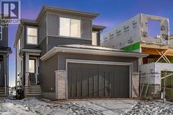 60 Creekstone Grove SW  Calgary, AB T2X 4X8