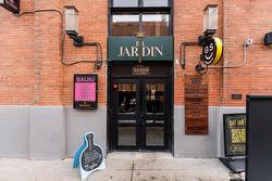 102 10359  104 Street NW  Edmonton, AB T5J 1B9