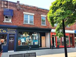 21 ST. JOHN'S ROAD Toronto, ON M6P 1T7