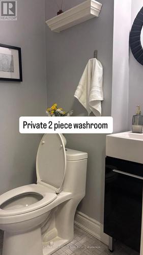 1341 Freeport Drive, Mississauga, ON - Indoor Photo Showing Bathroom