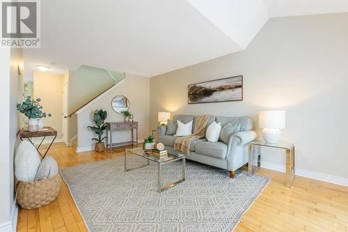 51 Lynden Circle, Halton Hills, ON - Indoor Photo Showing Living Room