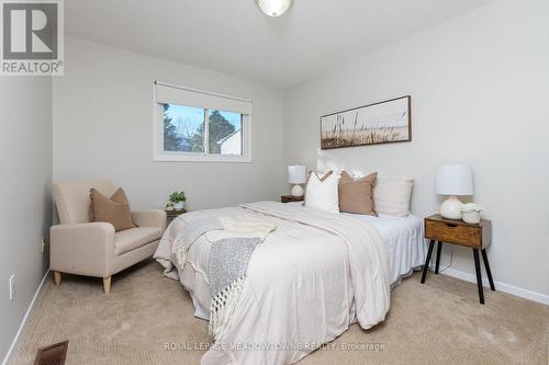 51 Lynden Circle, Halton Hills, ON - Indoor Photo Showing Bedroom