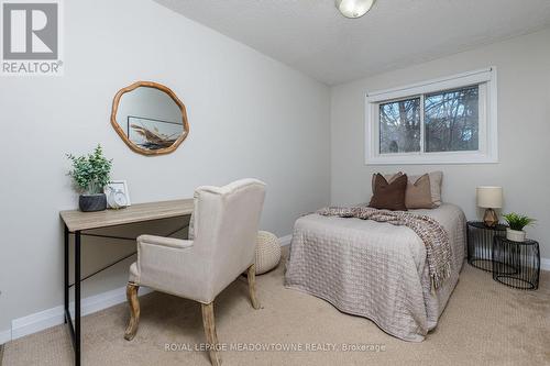51 Lynden Circle, Halton Hills, ON - Indoor Photo Showing Bedroom