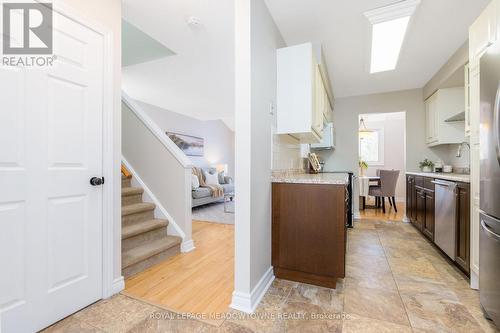 51 Lynden Circle, Halton Hills, ON - Indoor Photo Showing Kitchen