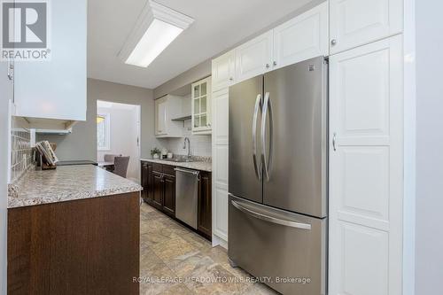 51 Lynden Circle, Halton Hills, ON - Indoor Photo Showing Kitchen With Stainless Steel Kitchen