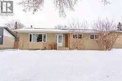 5210 47 Street  Lacombe, AB T4L 1J3