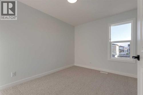 367 Fireside Drive, Cochrane, AB - Indoor Photo Showing Other Room