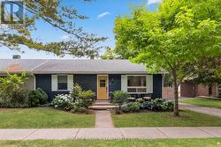 32 LOUISA STREET  Blue Mountains, ON N0H 2P0