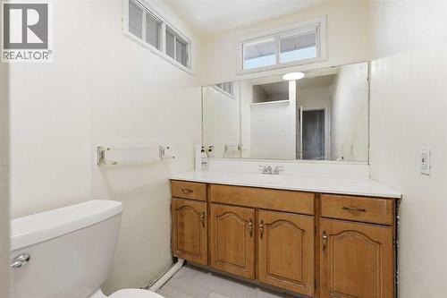 2314 Richmond Road Sw, Calgary, AB - Indoor Photo Showing Bathroom