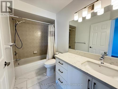 5450 Tree Crest Court, Mississauga, ON - Indoor Photo Showing Bathroom