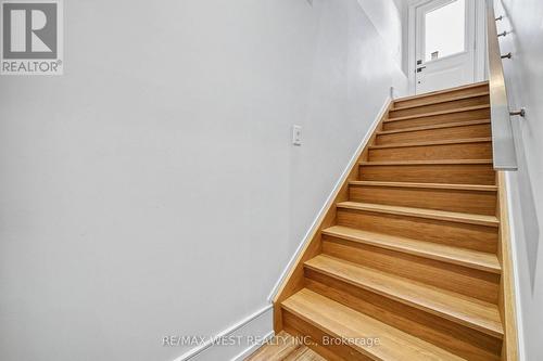 2267 Fifth Line W, Mississauga, ON - Indoor Photo Showing Other Room