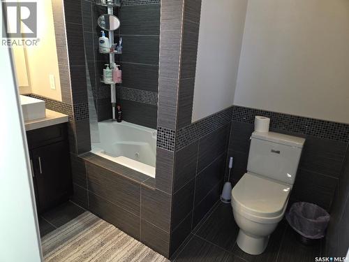 1530 Patrick Place, Saskatoon, SK - Indoor Photo Showing Bathroom