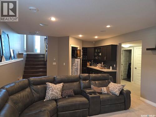 1530 Patrick Place, Saskatoon, SK - Indoor Photo Showing Living Room