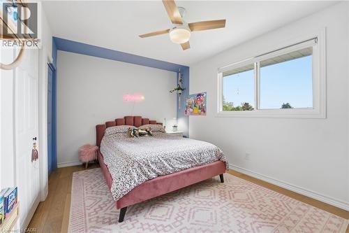 348 Sydenham Road, Dundas, ON - Indoor Photo Showing Bedroom