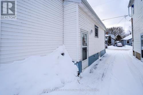 86 Price Street, London East (East M), ON - Outdoor With Exterior