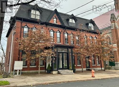 2267 Brunswick Street  Halifax, NS B3K 2Y9