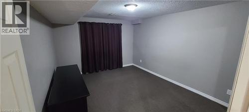 77 Thames Way, Hamilton, ON - Indoor Photo Showing Other Room