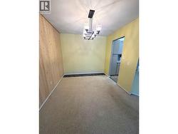 Dining room no staging - 