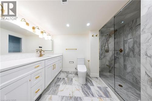 211 Granite Ridge Trail Unit# Lower, Hamilton, ON - Indoor Photo Showing Bathroom