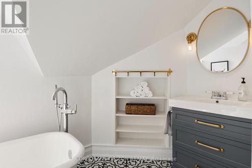 320 Whitmore Drive, Waterloo, ON - Indoor Photo Showing Bathroom