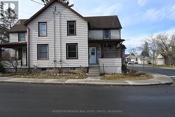 292 WILLIAM STREET N  Gananoque, ON K7G 1S5