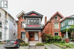 3 - 277 BRONSON AVENUE Ottawa, ON K1R 6H7