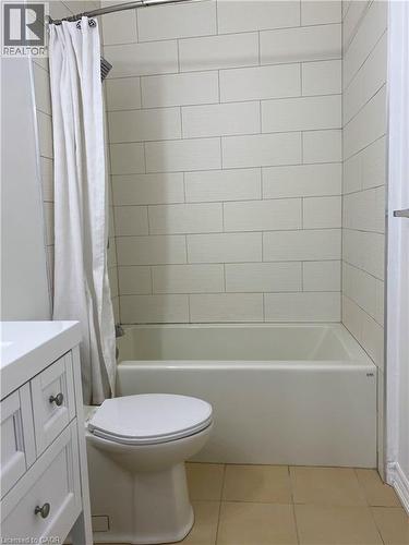 130 Wellington Street N Unit# 201, Hamilton, ON - Indoor Photo Showing Bathroom