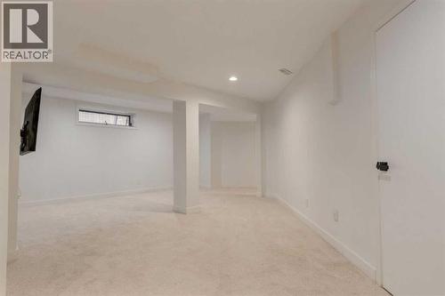 113 Straddock Terrace Sw, Calgary, AB - Indoor