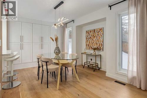 113 Straddock Terrace Sw, Calgary, AB - Indoor Photo Showing Dining Room