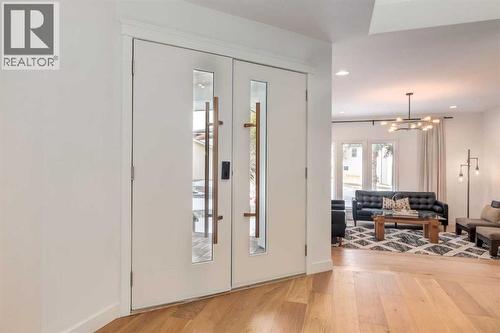 113 Straddock Terrace Sw, Calgary, AB - Indoor Photo Showing Other Room