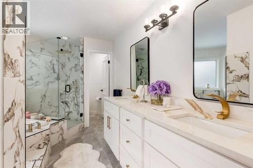 113 Straddock Terrace Sw, Calgary, AB - Indoor Photo Showing Bathroom