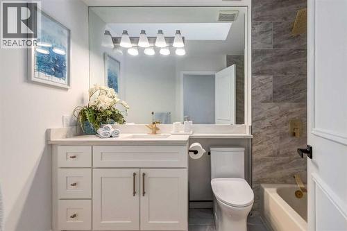 113 Straddock Terrace Sw, Calgary, AB - Indoor Photo Showing Bathroom