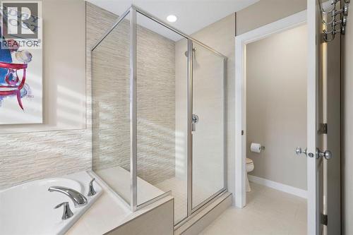 8 Emberside Glen, Cochrane, AB - Indoor Photo Showing Bathroom