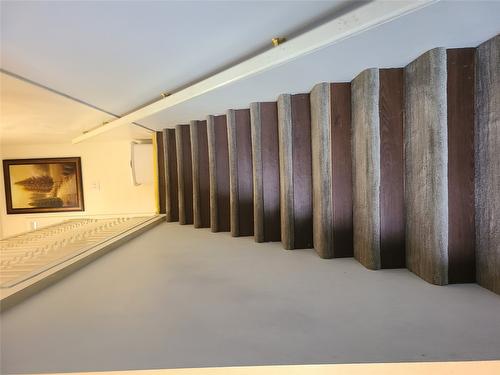 107-335 33 Highway, Kelowna, BC - Indoor Photo Showing Other Room