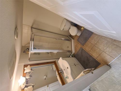 107-335 33 Highway, Kelowna, BC - Indoor