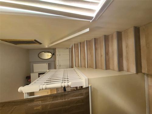 107-335 33 Highway, Kelowna, BC - Indoor