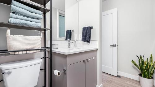 5119 Turtle Pond Place, Vernon, BC - Indoor Photo Showing Other Room