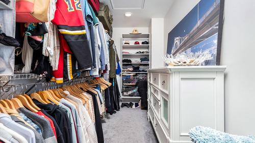 5119 Turtle Pond Place, Vernon, BC - Indoor Photo Showing Bathroom