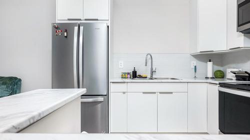 5119 Turtle Pond Place, Vernon, BC - Indoor Photo Showing Bedroom