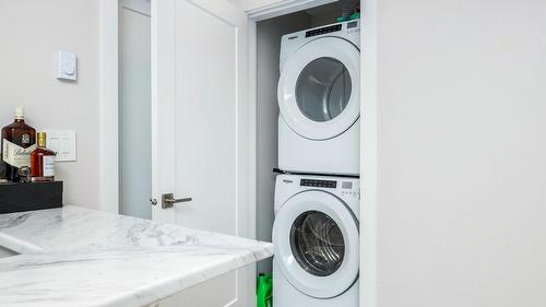 5119 Turtle Pond Place, Vernon, BC - Indoor Photo Showing Bathroom