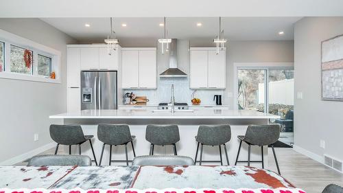 5119 Turtle Pond Place, Vernon, BC - Indoor Photo Showing Kitchen With Upgraded Kitchen