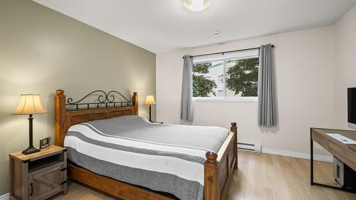 205-200 Hollywood Road, Kelowna, BC - Indoor Photo Showing Bedroom