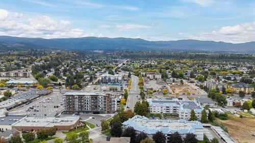 205-200 Hollywood Road, Kelowna, BC - Outdoor With View