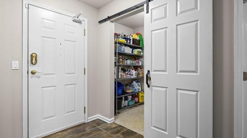 205-200 Hollywood Road, Kelowna, BC - Indoor Photo Showing Other Room